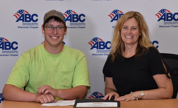 ABC wisconsin apprentice with employee