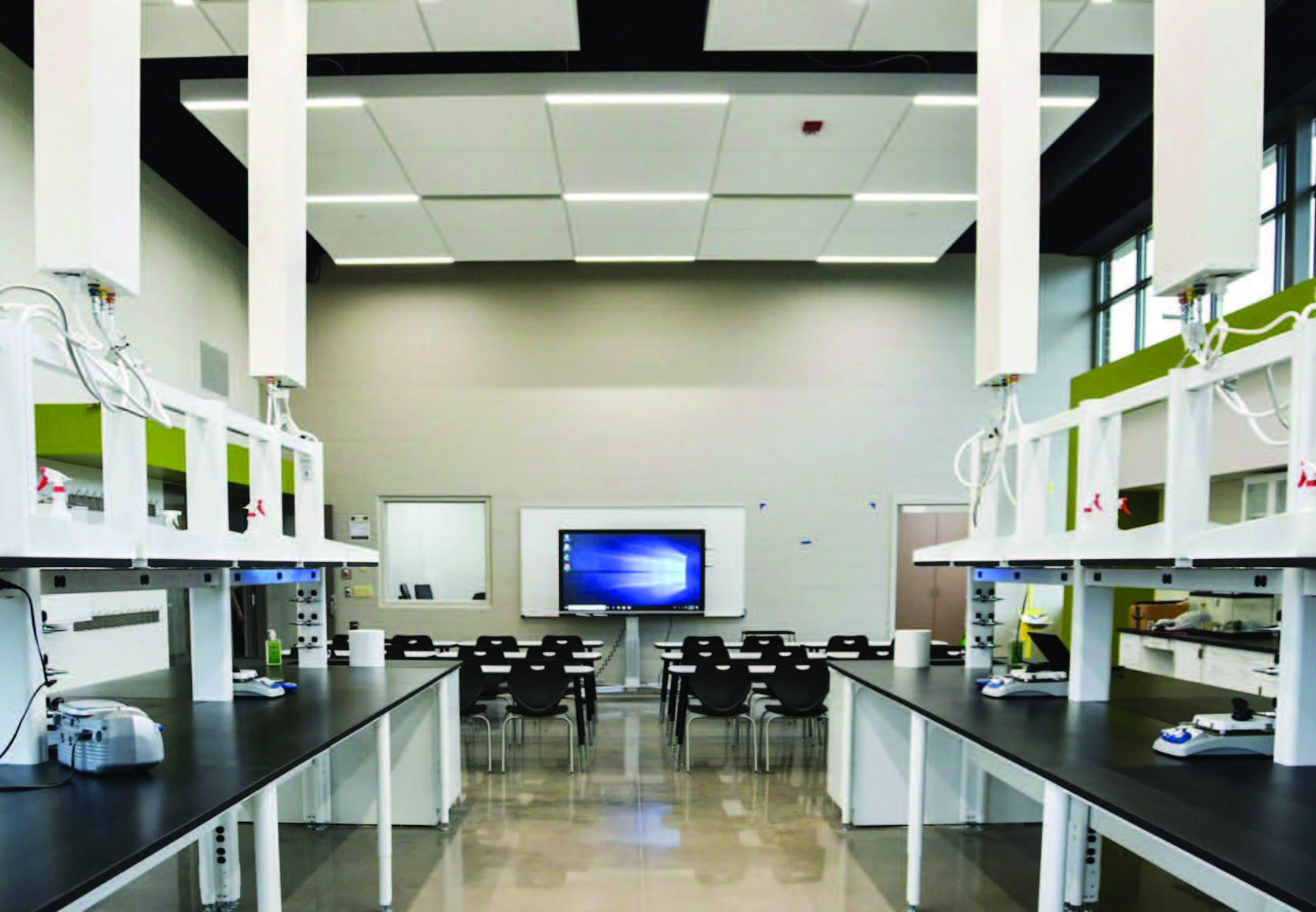 fox-valley-lutheran-high-school_page_1_image_0001