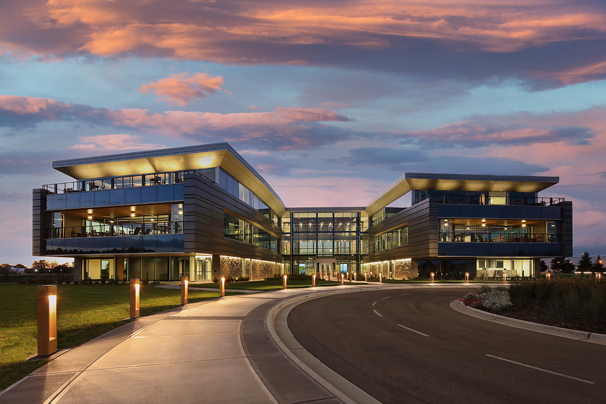 delta-dental-of-wisconsin-new-corporate-headquarters-office-01_1200