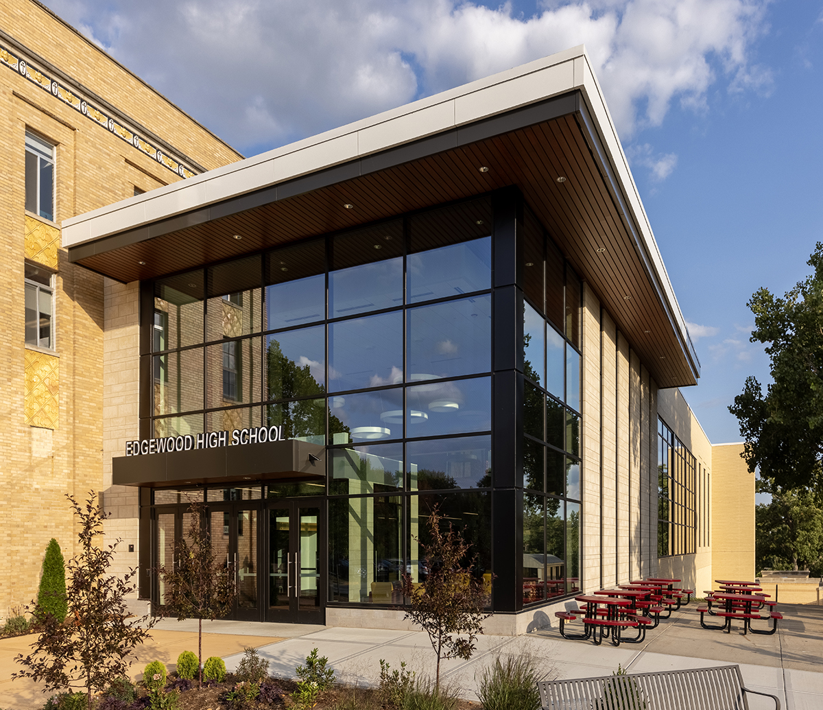 8-edgewood-high-school-alumni-hall-240_web