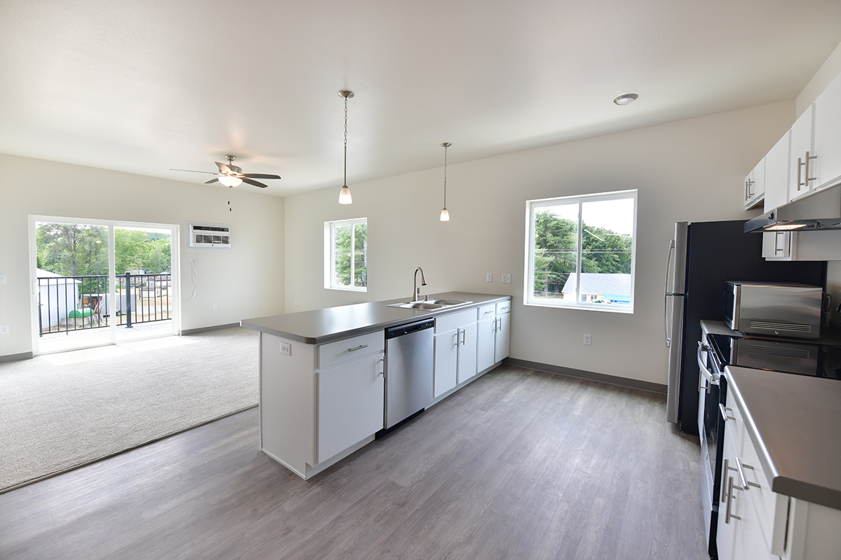 8-progressive-drive-apartments-42_web