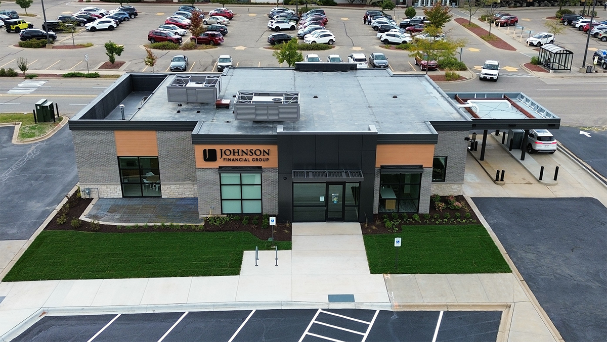 Johnson Financial Group - West Towne-08_1200-pixels