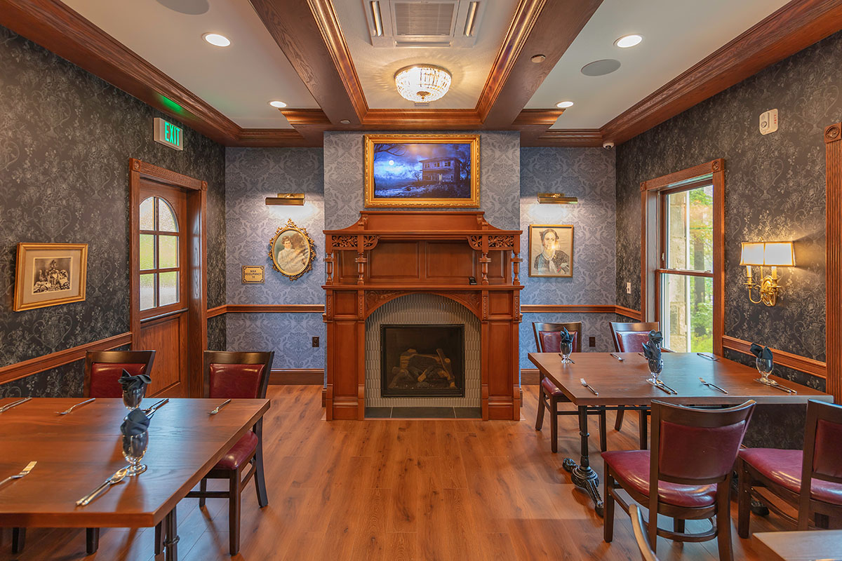 Dawn Manor Restaurant- Bar & Speakeasy-03