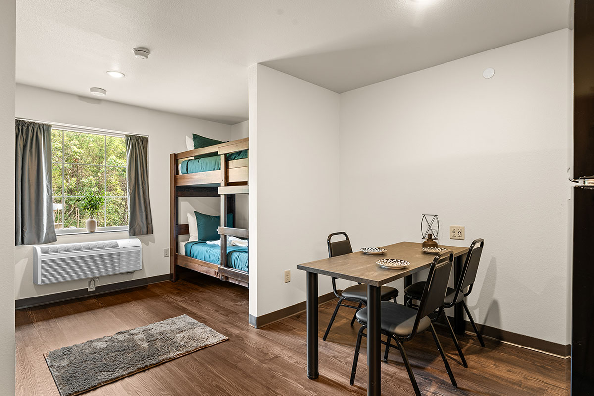 International Residence Hall at Big Cedar Lodge-04