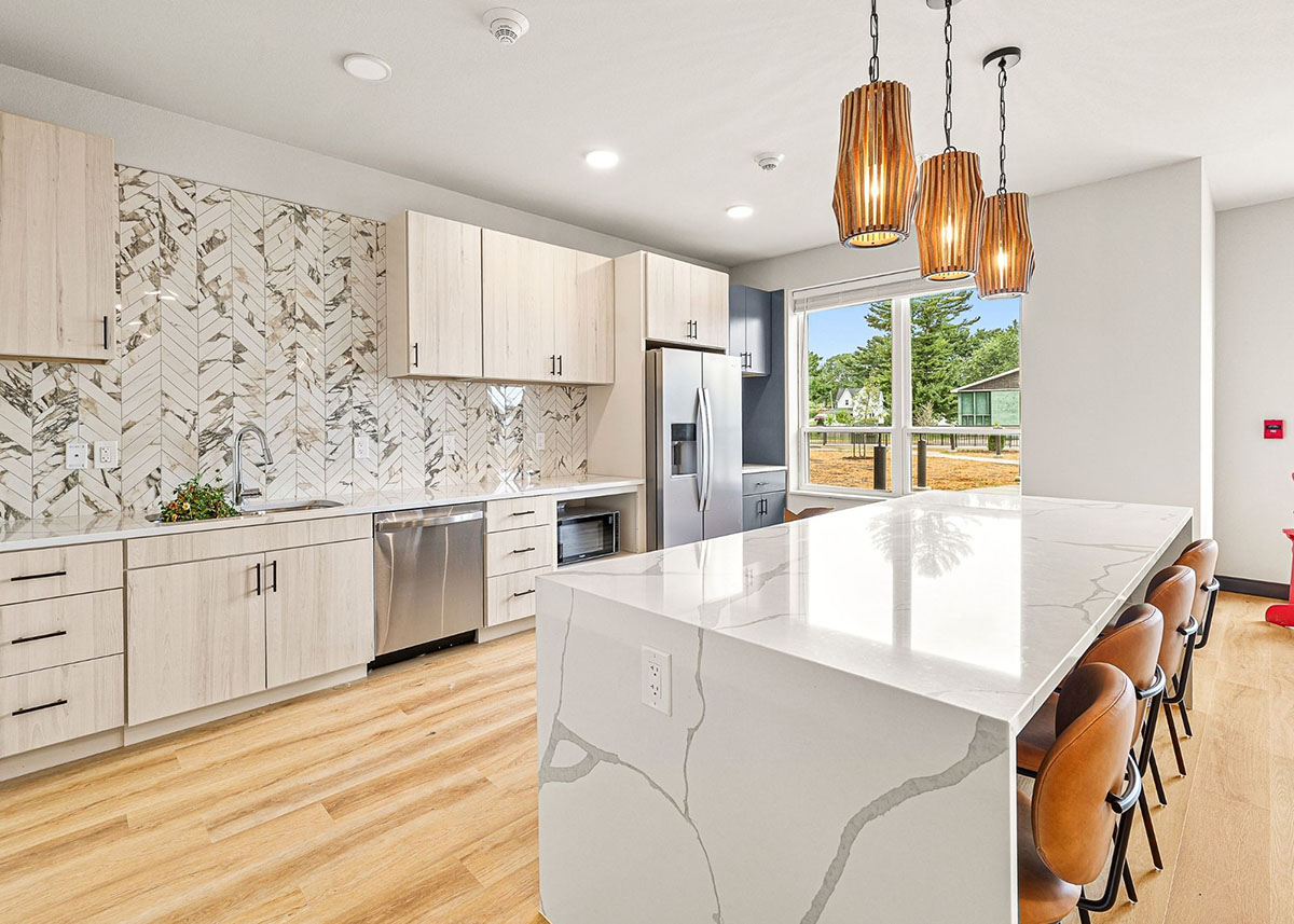 Main Street Apartments - Photographs - 7