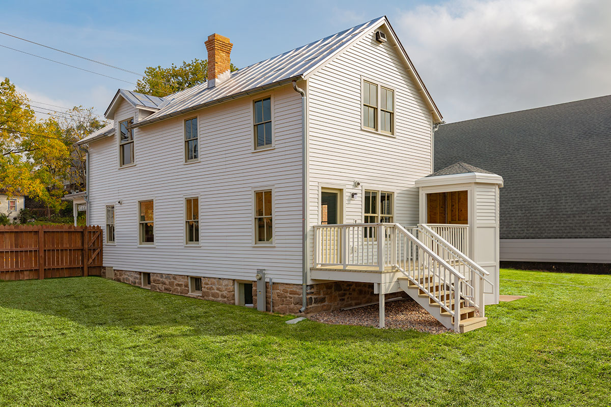 Ringling Brothers - Business Office-02